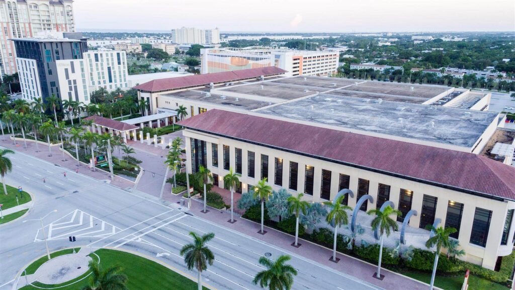 Palm Beach County FL-Quality Metal Roofing Crew of West Palm Beach